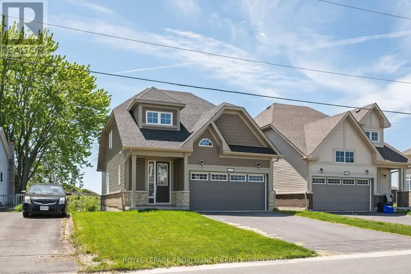 Detached at 165 PURDY ROAD, Loyalist
