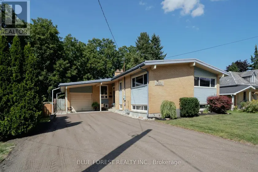 Detached at 273 SAULSBURY STREET, Strathroy-Caradoc