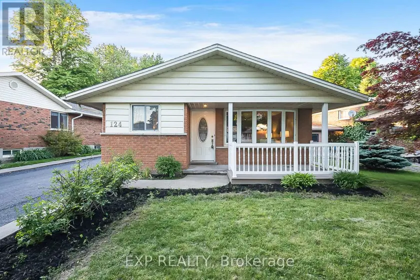 Detached at 124 DUNSMERE DRIVE, Kitchener