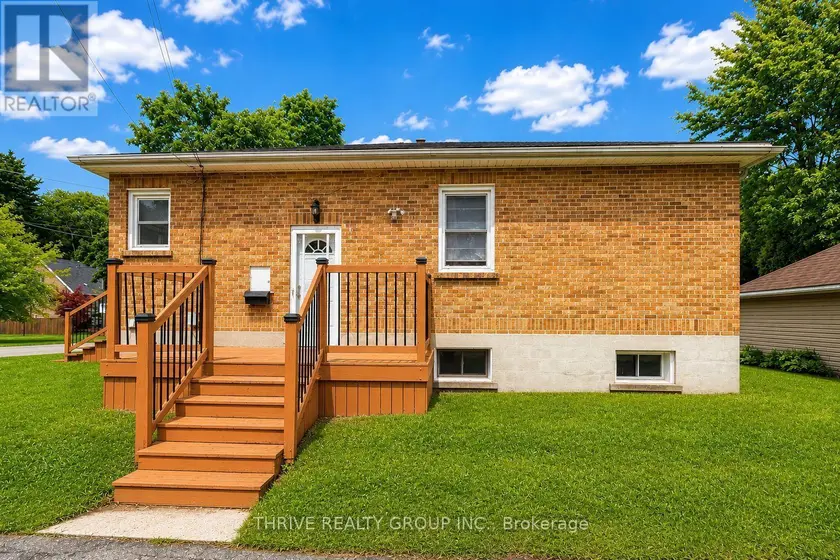 Detached at LOWER - 159 SEAWOOD AVENUE, London South