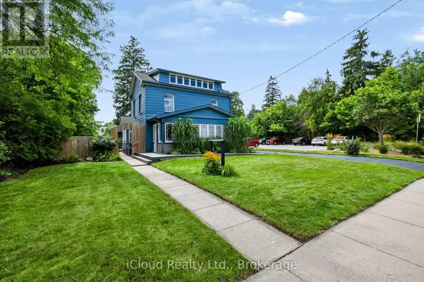 Detached at 654 DUKE STREET