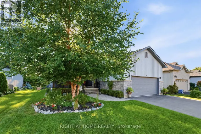 Detached at 19 CONGER DRIVE, Prince Edward County