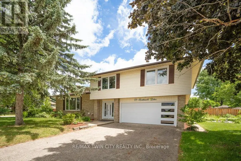 Detached at 21 HALLIWELL DRIVE, Kitchener