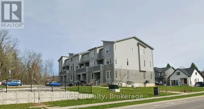 Townhouse at 11 - 990 DEVERON CRESCENT, London South