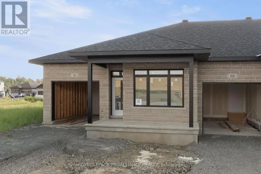 Townhouse at 1032 TURNER DRIVE, Brockville