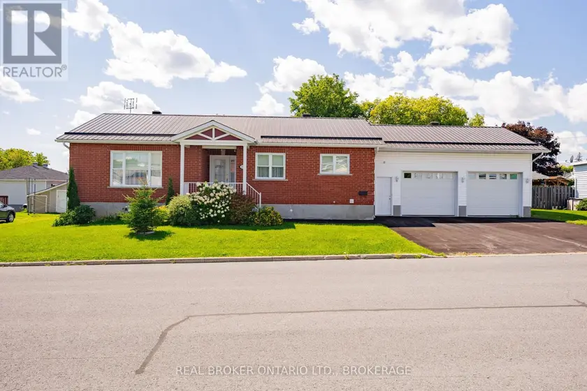 Detached at 238 BISHOP STREET S, North Glengarry