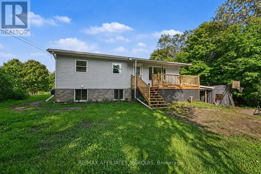 Detached at 10 BAY ROAD, Rideau Lakes
