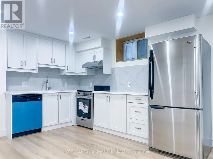 Detached at A102 - 27 MILLEN AVENUE, Hamilton