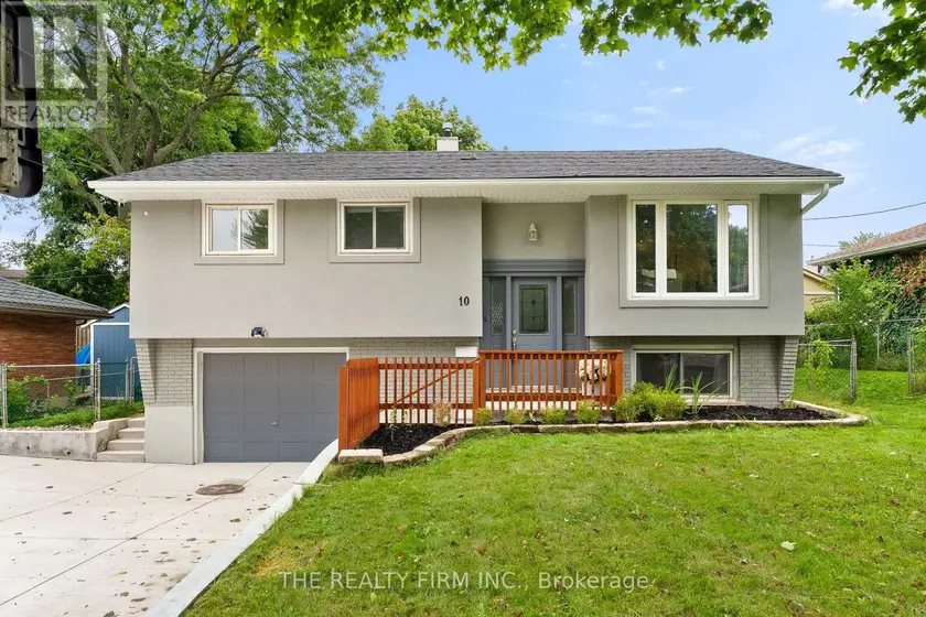 Detached at 10 AFTON ROAD, London South
