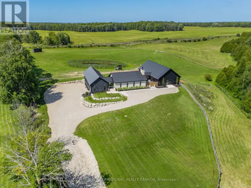 Detached at 6808 GORE ROAD, Puslinch