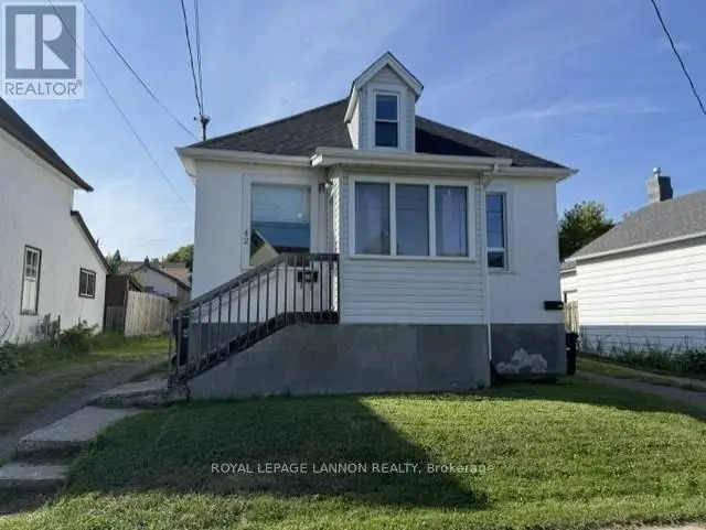 Detached at 42 ONTARIO STREET, Thunder Bay