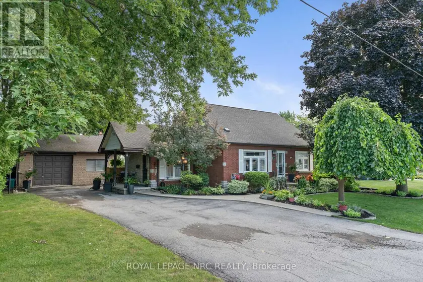 Detached at 210 ONTARIO STREET, Thorold