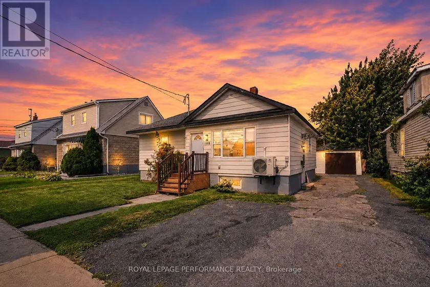Detached at 1008 SECOND STREET E, Cornwall