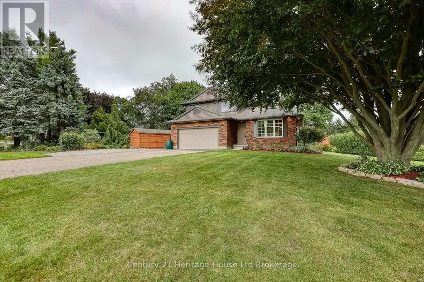 Detached at 81 GLENN AVENUE N, South-West Oxford