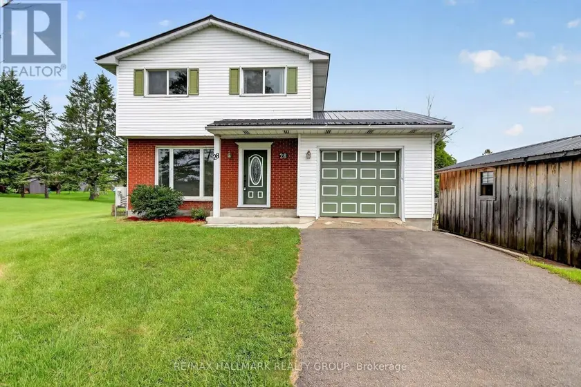 Detached at 28 SECOND STREET, Edwardsburgh/Cardinal