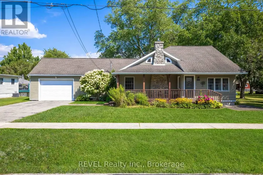 Detached at 60 BERNARD AVENUE, Fort Erie