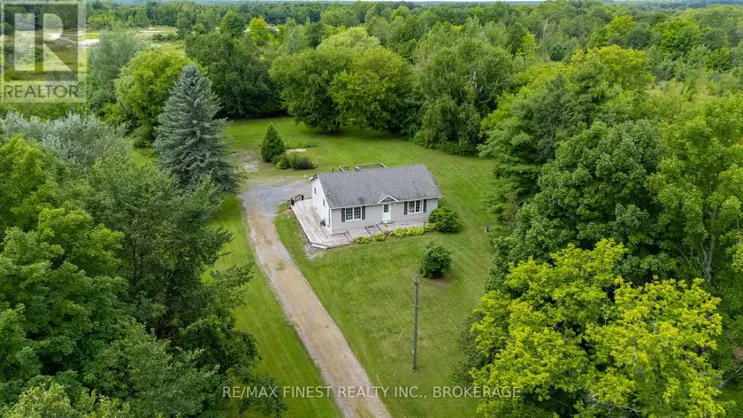 Detached at 695 WESTPORT ROAD, Frontenac