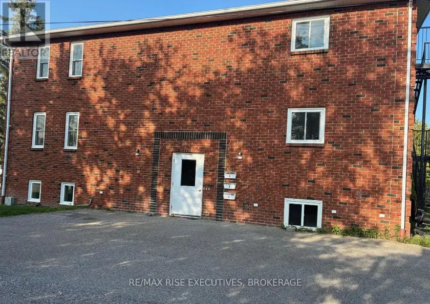 Multiplex at 3 - 565 EMMA STREET, Gananoque