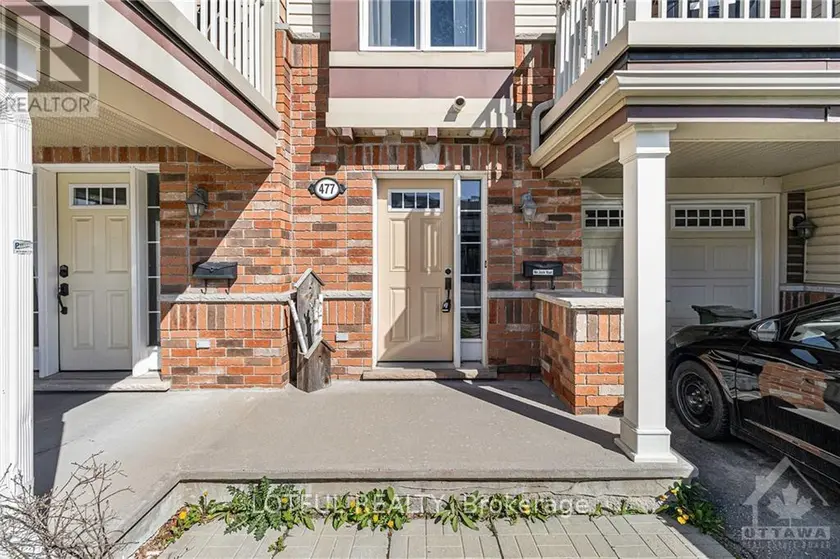 Townhouse at 477 MEADOWHAWK CRESCENT, Ottawa