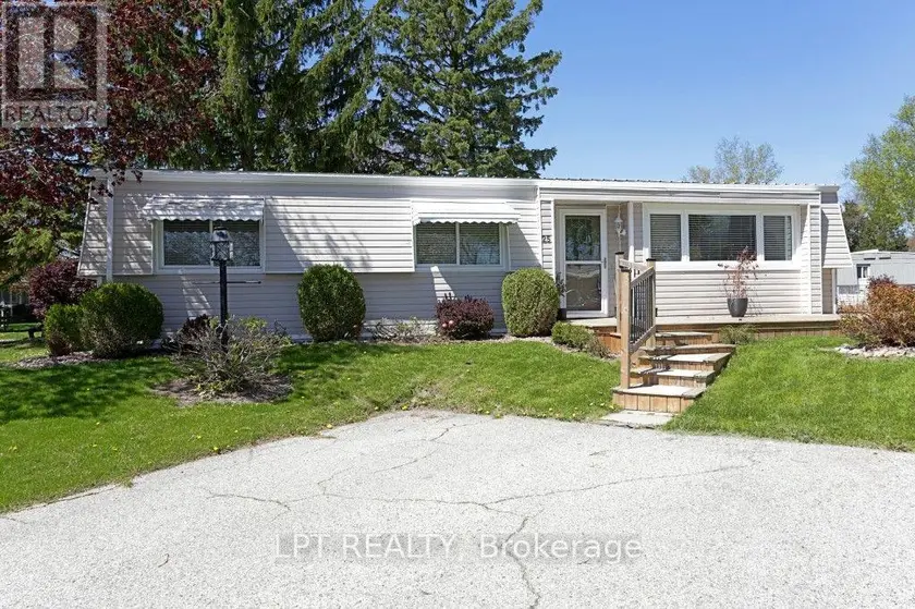 Detached at 25 MAPLE GROVE ROAD, South Huron