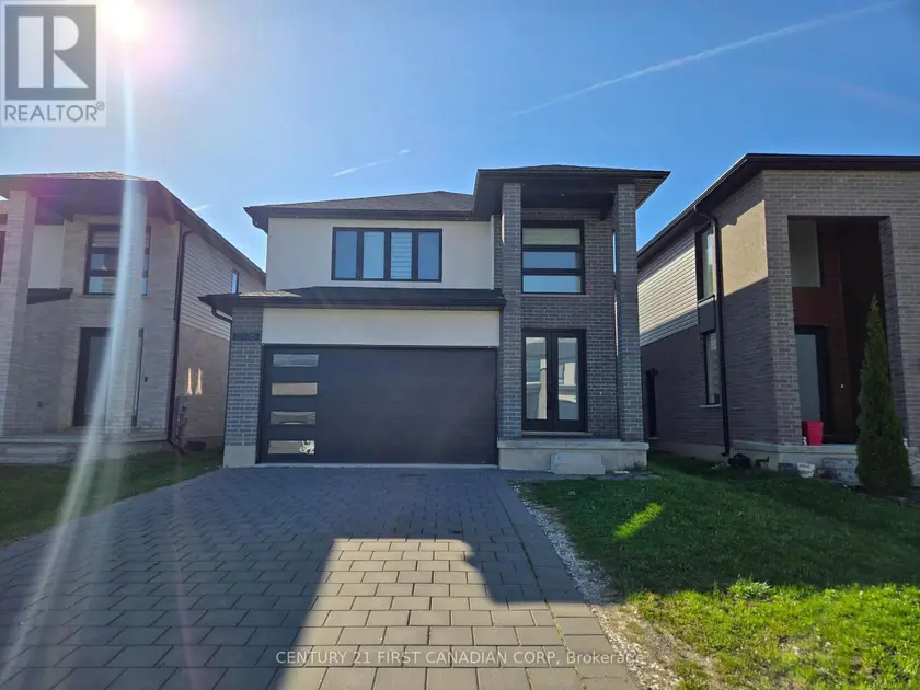 Detached at 3436 EMILYCARR LANE, London South