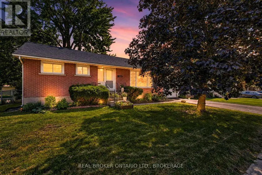 Detached at 283 CAMDEN ROAD, Greater Napanee