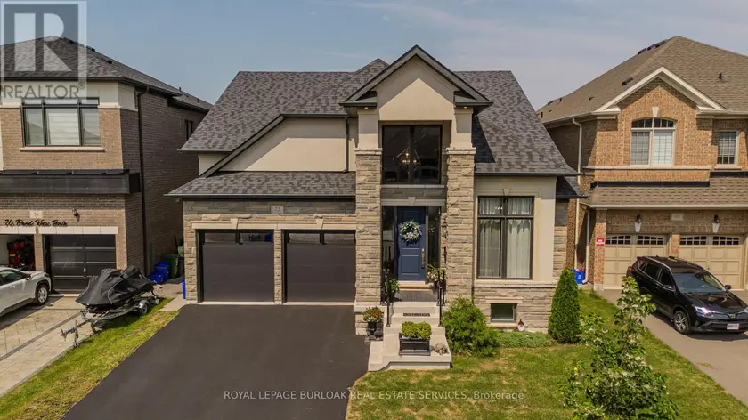 Detached at 72 POND VIEW GATE, Hamilton