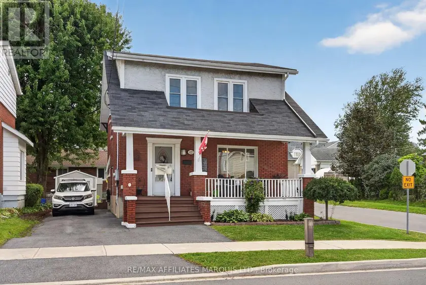 Detached at 412 YORK STREET, Cornwall
