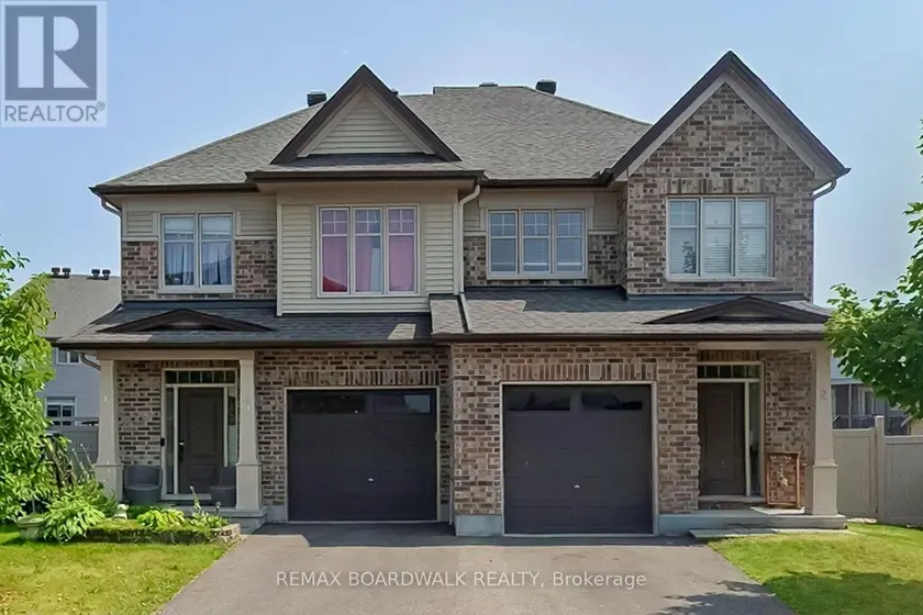 Semi-Detached/Link at 2 DUNCANVILLE STREET, Russell
