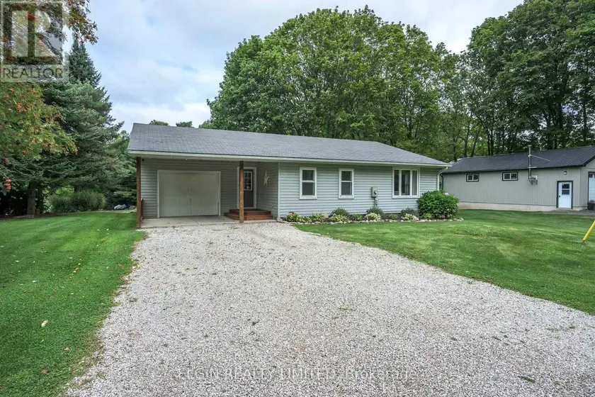 Detached at 37388 LAKE LINE, Southwold