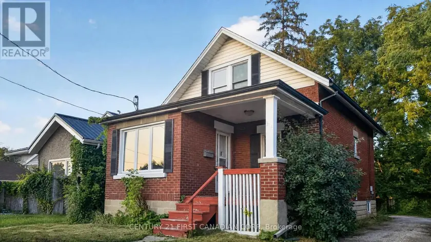 Detached at 384 WHARNCLIFFE ROAD S, London South