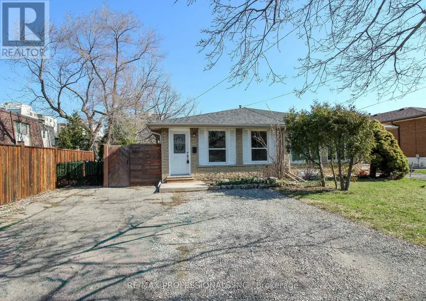 Semi-Detached/Link at LOWER - 881 LAWRENCE ROAD, Hamilton