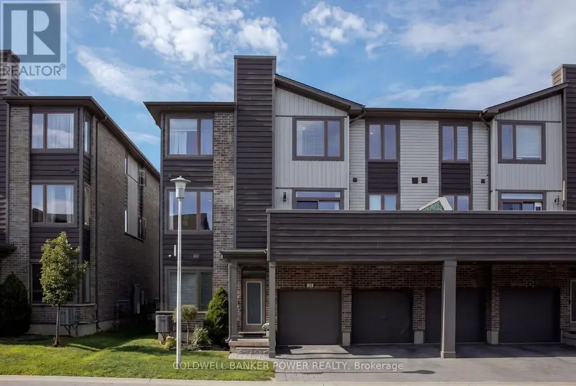 Townhouse at 23 - 1960 DALMAGARRY ROAD, London North
