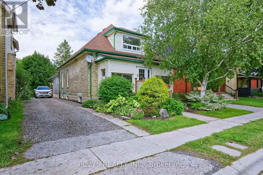 Detached at 20 MAPLE STREET, St. Thomas