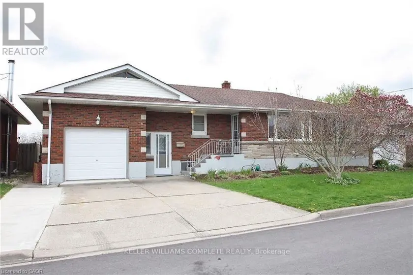 Detached at UPPER - 6 MYRTLE AVENUE, St. Catharines