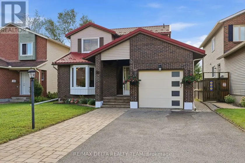 Detached at 30 HOMESTEAD STREET, Ottawa