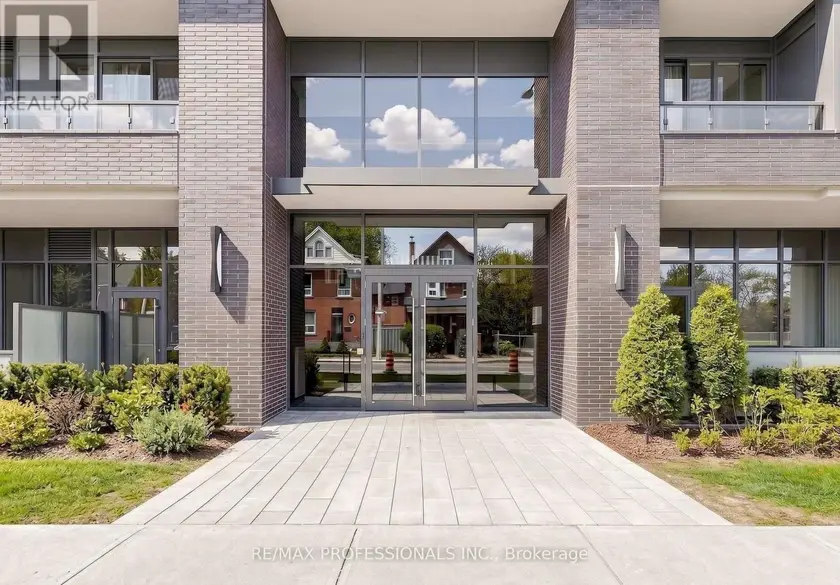 Apartment at 411 - 415 MAIN STREET W, Hamilton