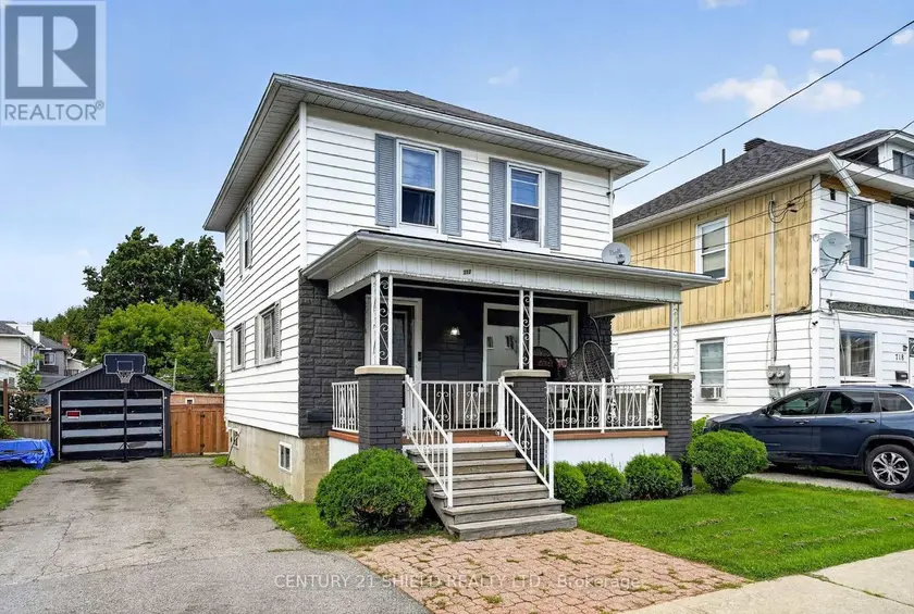 Detached at 712 FIRST STREET E, Cornwall