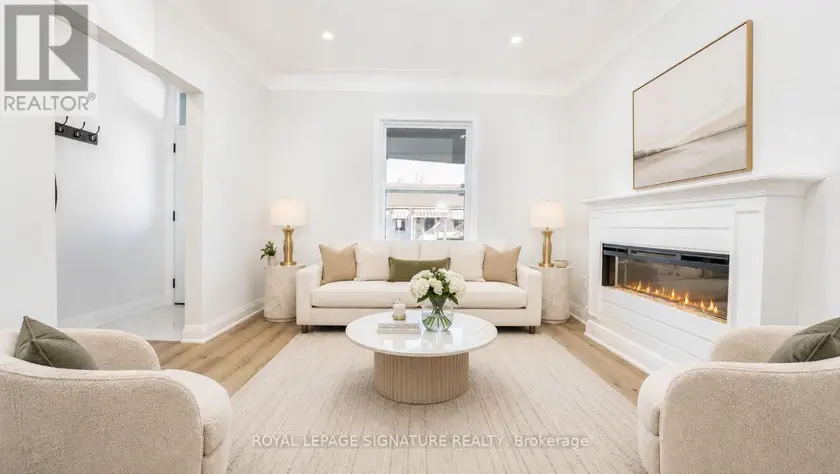 Detached at 53 1/2 KINRADE AVENUE, Hamilton