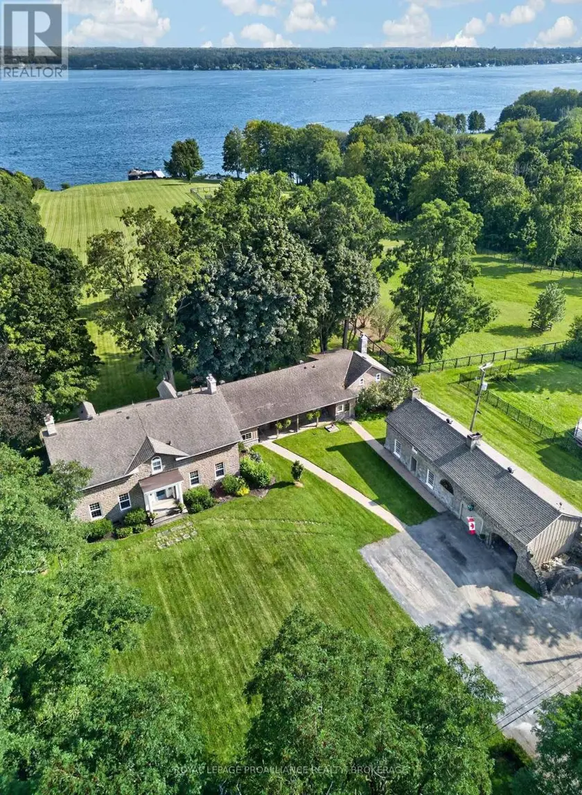Detached at 1105 COUNTY ROAD 2, Augusta