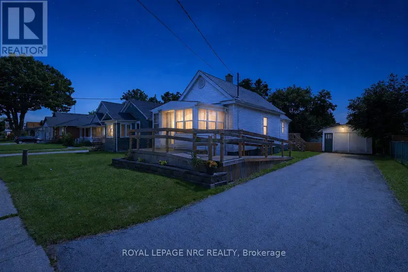 Detached at 6422 ASH STREET, Niagara Falls