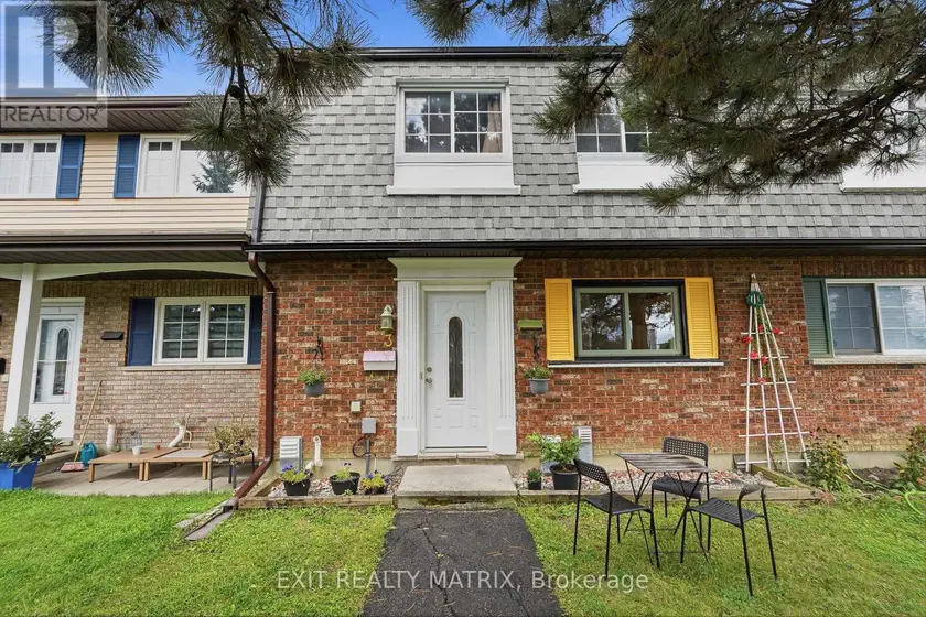Townhouse at 3 - 1661 HERON ROAD, Ottawa