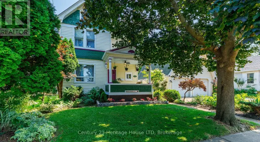 Detached at 34 HENRY STREET, St. Catharines