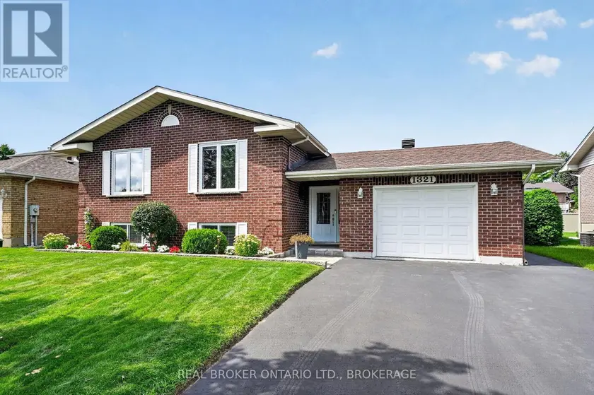 Detached at 1321 STORMONT DRIVE, Cornwall