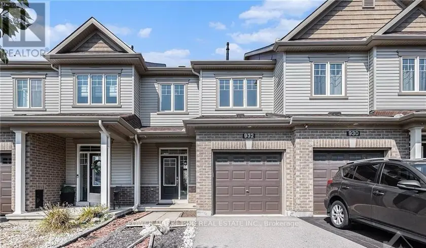 Townhouse at 932 KILBIRNIE DRIVE, Ottawa