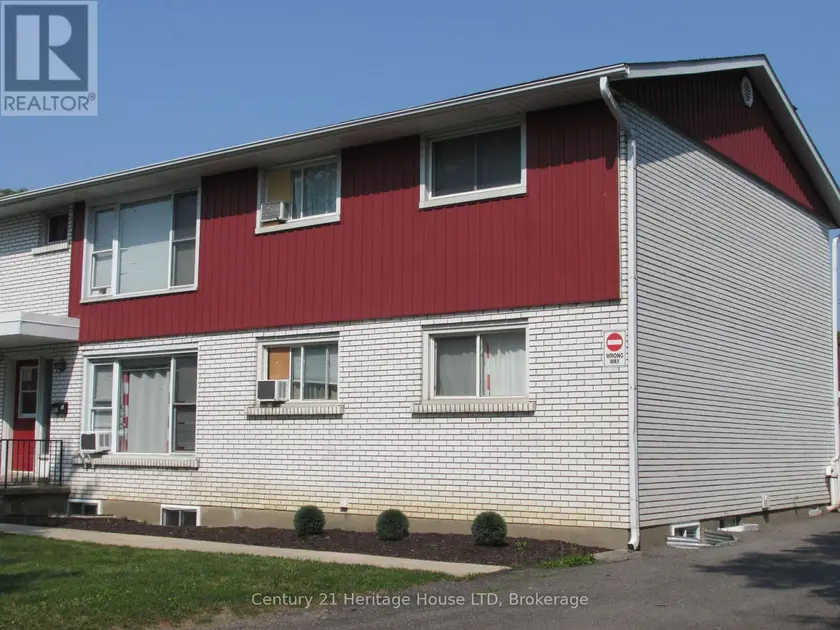 Multiplex at 4 - 377 GLENRIDGE AVENUE, St. Catharines