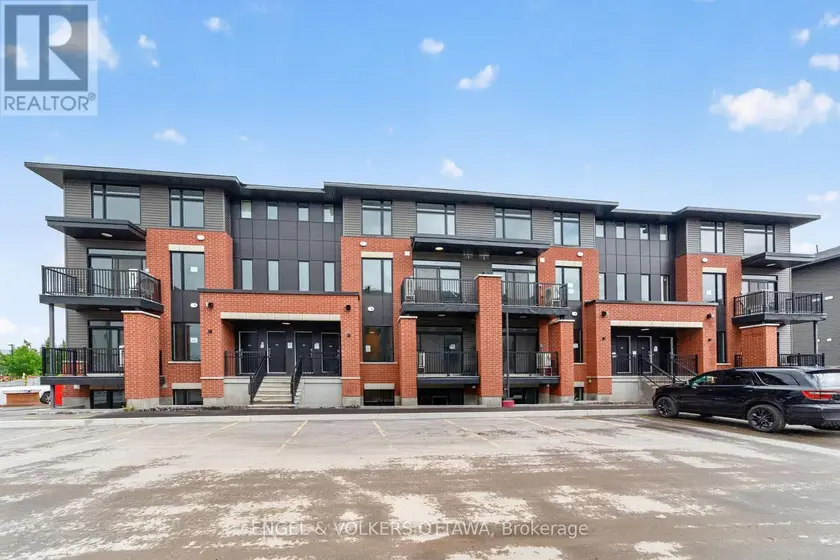 Townhouse at 227 STARDUST PRIVATE, Ottawa