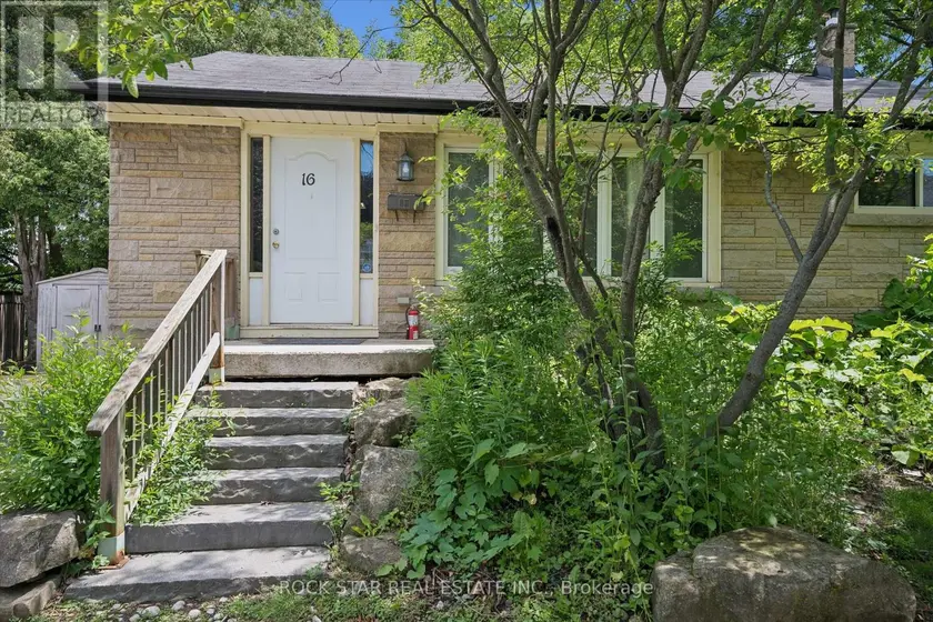 Detached at 16 BEAUCOURT PLACE, Hamilton