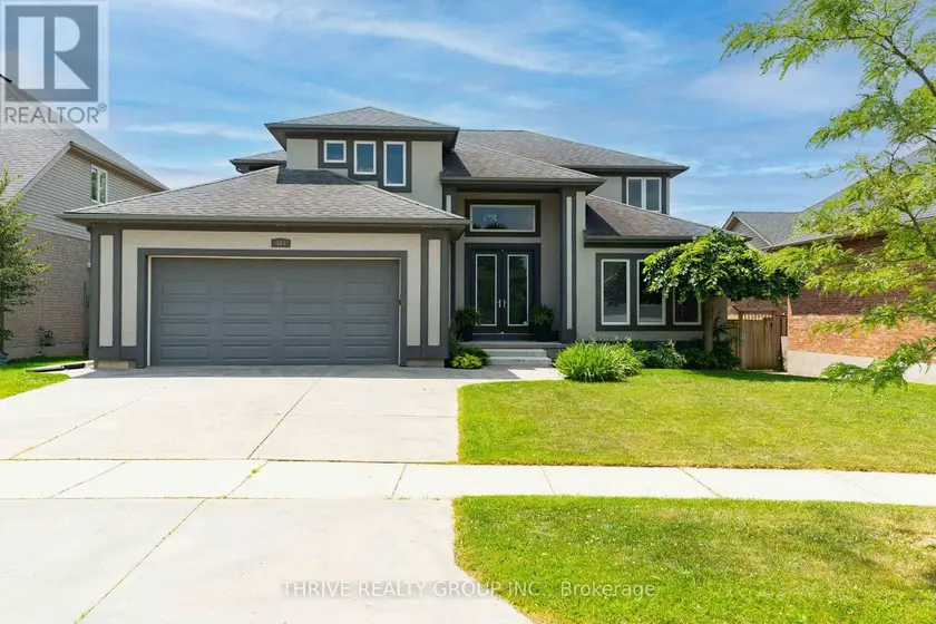 Detached at 944 COLLINS DRIVE, London South