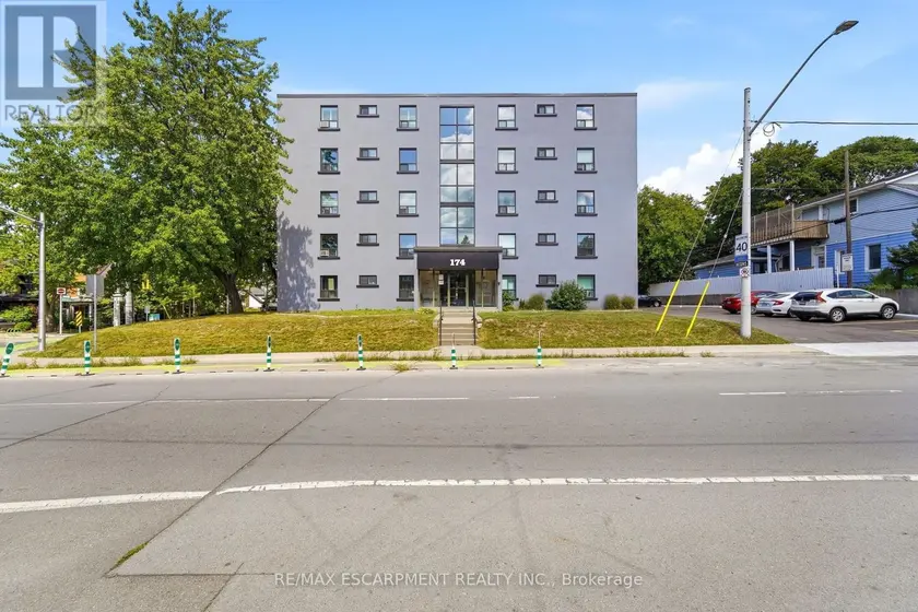 Apartment at 401 - 174 HERKIMER STREET, Hamilton